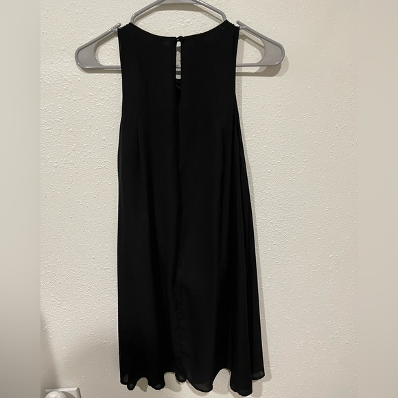 Black dress - Picture 3 of 3